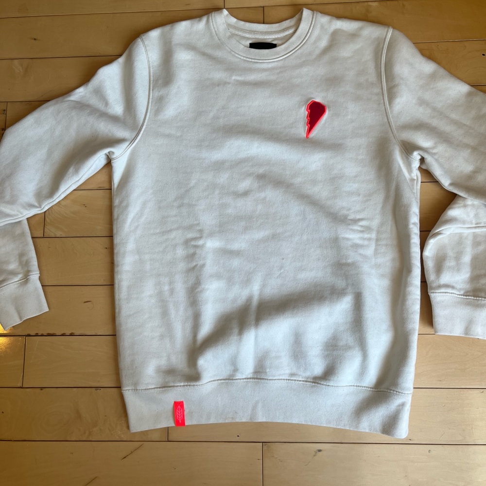 Serendipity Paris Cream Sweatshirt with Red Heart Patch (medium)